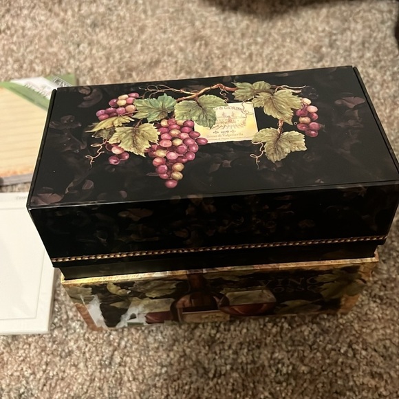 💗2/$10💗 NWT Gilded Wine Lang by Design Recipe Holder with inserts - Picture 3 of 4